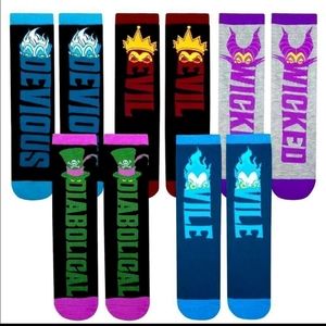 NIB DISNEY PARKS VILLAINS SOCK SET (5 pair)